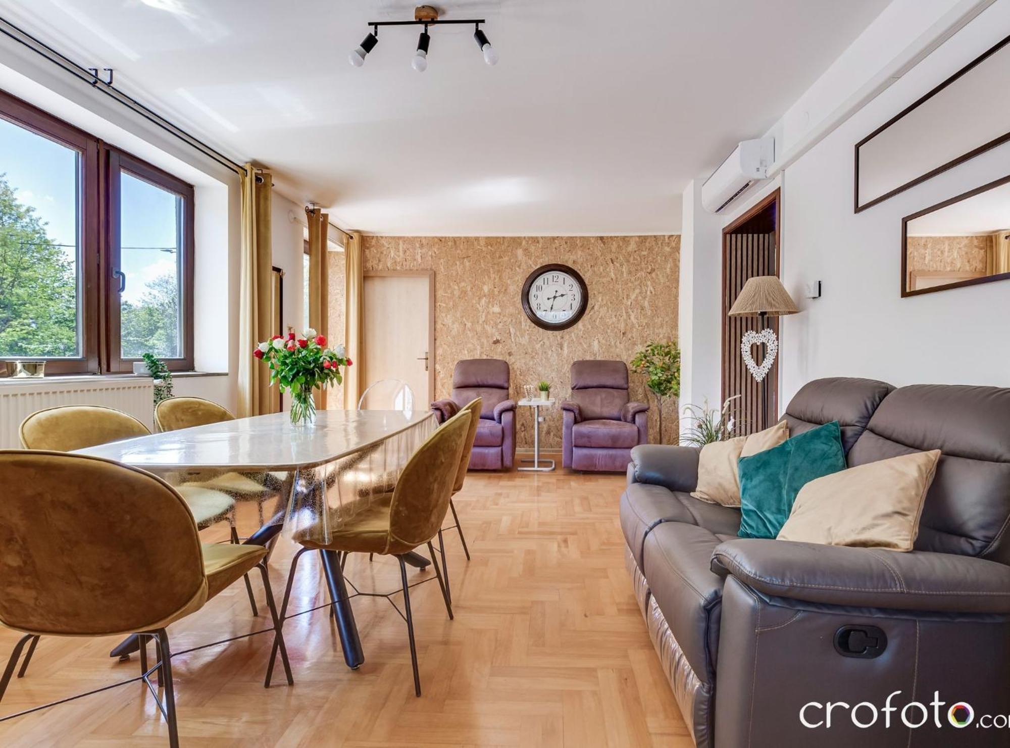 Mavi Apartman